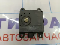 Моторчик заслонки отопителя Nissan Qashqai (J10) 27732-8H300.