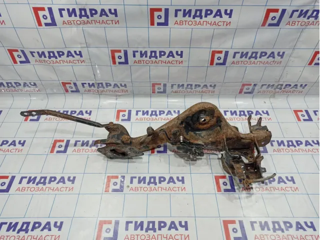 Рычаг задний продольный левый Nissan Qashqai (J10) 55502-JD00A.