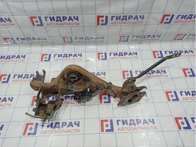 Рычаг задний продольный правый Nissan Qashqai (J10) 55501-JD00A.