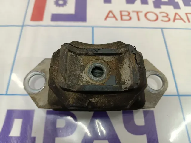 Опора КПП левая Nissan Qashqai (J10) 11220-JD000.
