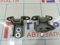 Петли двери передней левой Nissan Qashqai (J10) . Комплект.