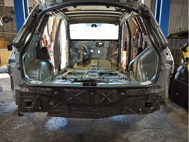 Панель задняя Nissan Qashqai (J10) . Вмятины.Коррозия.
