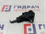 Форсунка омывателя фар правая Nissan Qashqai 28645JD000