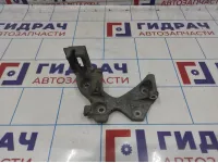 Кронштейн генератора Nissan Qashqai (J10) 11710-EE90C