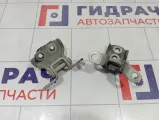 Петли двери передней левой Nissan Qashqai