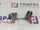Петли двери передней правой Nissan Qashqai