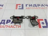 Петли двери задней левой Nissan Qashqai