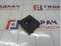 Крышка блока предохранителей Nissan Qashqai 68964JD90B