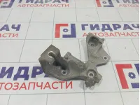 Кронштейн генератора Nissan Qashqai 11710EE90C