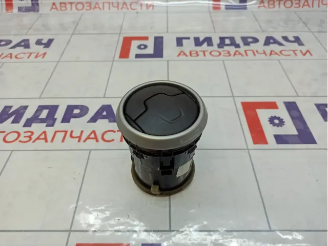 Дефлектор воздушный Nissan Qashqai 68760JD10A