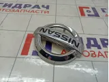 Эмблема Nissan Qashqai 62890BR12A