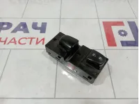 Кнопка стеклоподъемника передняя правая Nissan Roque (T32) 25411-1KA5A