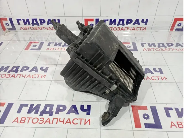 Корпус воздушного фильтра Nissan Roque (T32) 16500-4BA3A