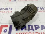 Патрубок воздушного фильтра Nissan Roque (T32)