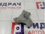 Кронштейн генератора Nissan Roque (T32) 11710-3TA0A