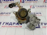 Опора двигателя левая Nissan Roque (T32) 11220-4BA0B