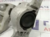 Опора двигателя правая Nissan Roque (T32) 11210-4BA0A