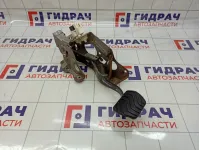 Педаль тормоза Nissan Roque (T32) 46501-4BA0B