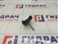 Болт крепления запасного колеса Nissan Roque (T32)