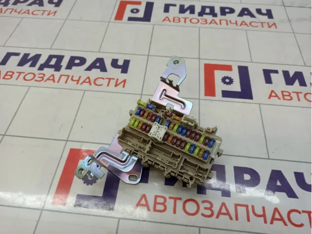 Блок предохранителей Nissan Roque (T32)