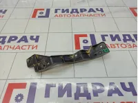 Кронштейн противотуманной фары левой Nissan Roque (T32) 26915-6FL0A