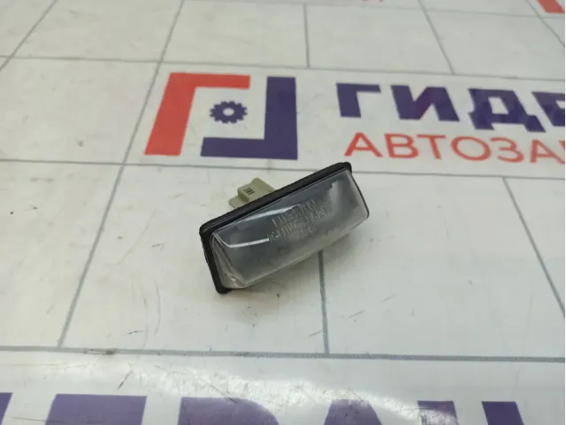 Фонарь подсветки номера Nissan Teana (J32) 26510-9Y00A