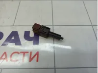 Датчик включения стопсигнала Nissan Teana (J32)