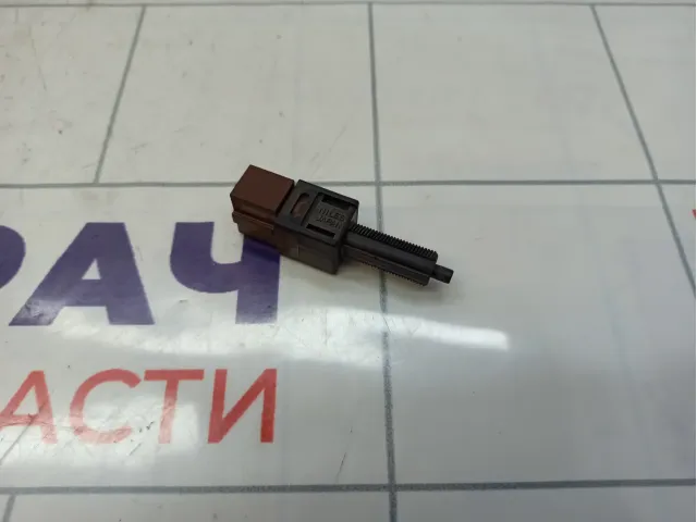 Датчик включения стопсигнала Nissan Teana (J32)