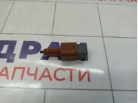 Датчик включения стопсигнала Nissan Teana (J32) 25320-JN00A