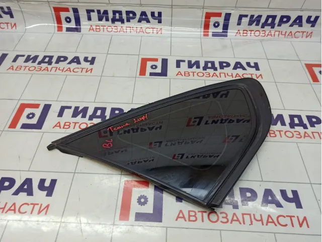 Стекло кузовное глухое левое Nissan Teana (J32) 83301-JN20B