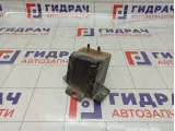Кронштейн усилителя заднего бампера левый Nissan Teana (J32) 85211-9Y000