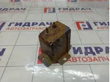 Кронштейн усилителя заднего бампера левый Nissan Teana 852119Y000
