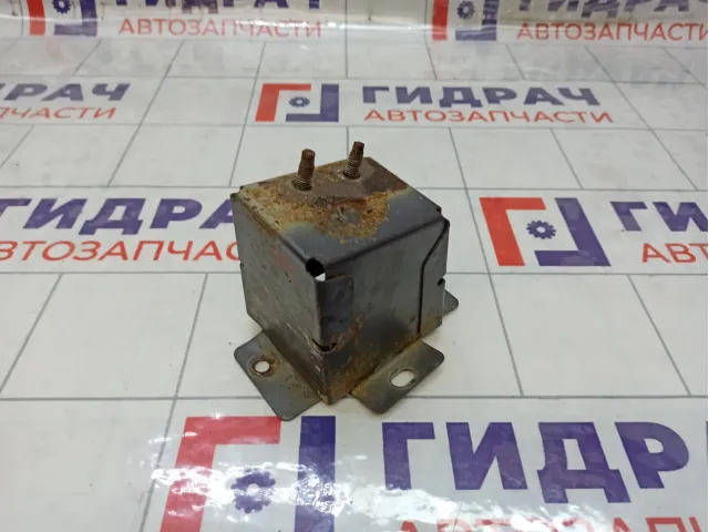 Кронштейн усилителя заднего бампера правый Nissan Teana 852109Y000