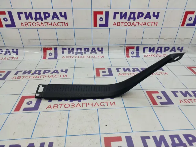 Кожух замка багажника правый Nissan Teana (J31) 84992-9Y000