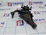 Кулак поворотный передний левый Nissan Teana (J31) 40015-CN000