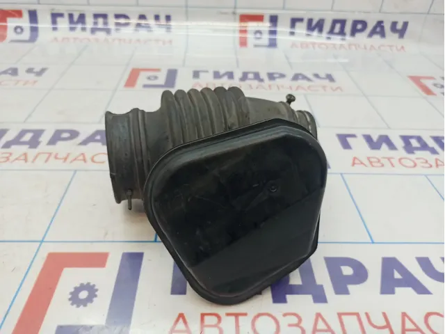 Патрубок воздушного фильтра Nissan Teana (J31)