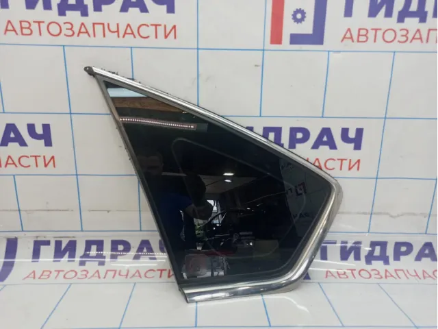 Стекло кузовное глухое левое Nissan Teana (J31) 83301-9W50A