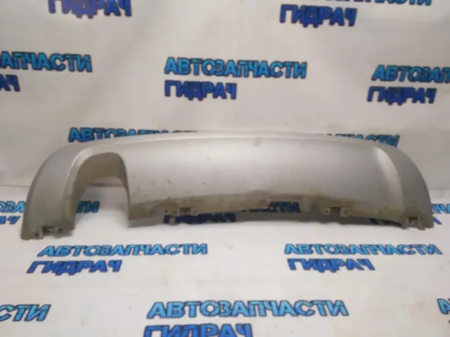 Накладка заднего бампера Nissan Terrano III 850700171R Хорошее состояние.