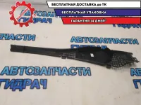 Решетка под лобовое левая Nissan Terrano III 8200825457 Отличное состояние.