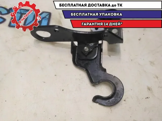 Кронштейн Nissan Terrano III 925529829R Отличное состояние.