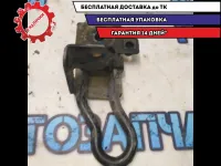 Крюк буксировочный передний Nissan Terrano III 7485400Q0C Отличное состояние.