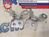 Петли двери правой (пара) Nissan Terrano III Renault/Nissan Отличное состояние.