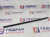 Уплотнитель стекла переднего правого Nissan Terrano