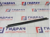 Уплотнитель стекла заднего левого Nissan Terrano
