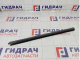 Уплотнитель стекла заднего левого Nissan Terrano