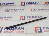 Уплотнитель стекла заднего правого Nissan Terrano
