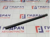Уплотнитель стекла заднего правого Nissan Terrano