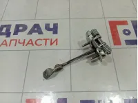 Ограничитель двери передний Nissan Terrano