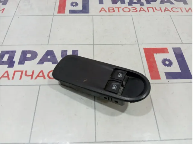 Блок управления стеклоподъемниками Nissan Terrano 254112588R