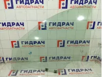 Стекло двери передней левой Nissan Terrano